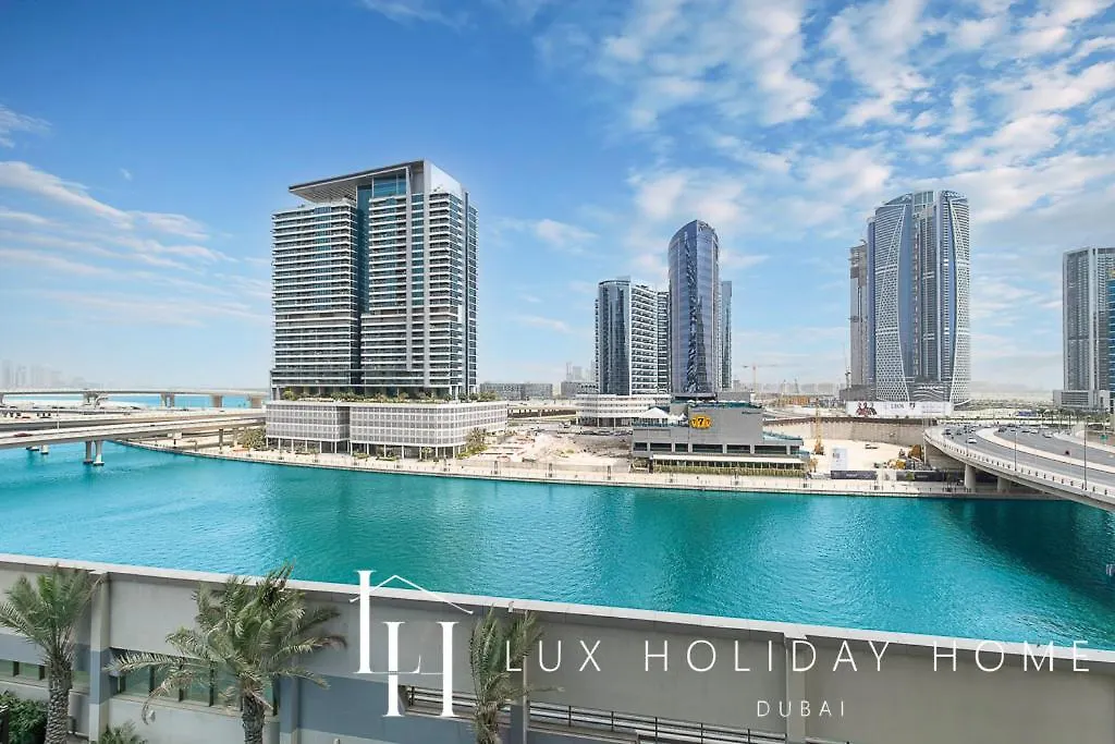 Apartment Lux The Voleo Canal View Suite Dubai